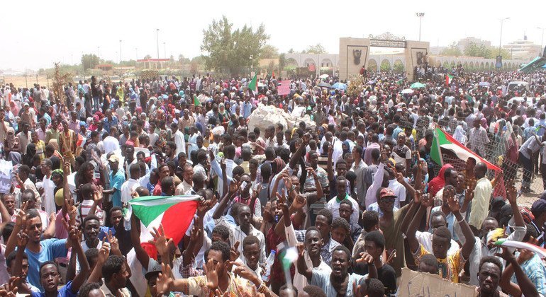 L’ONU condamne les meurtres de manifestants pacifiques au Soudan